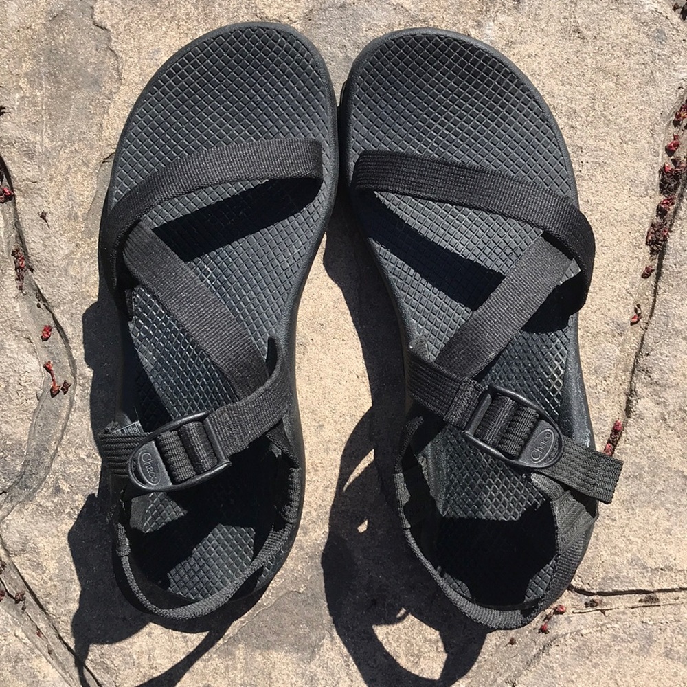 Classic Style Black Chaco’s 🌵